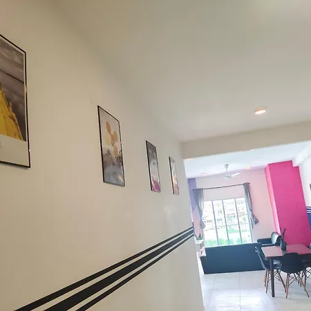 Icolor Home & Stay Ch3 Tanah Rata Exterior photo