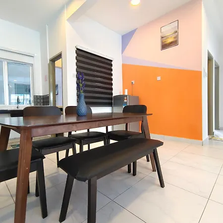 Icolor Home & Stay Ch3 Tanah Rata Exterior photo