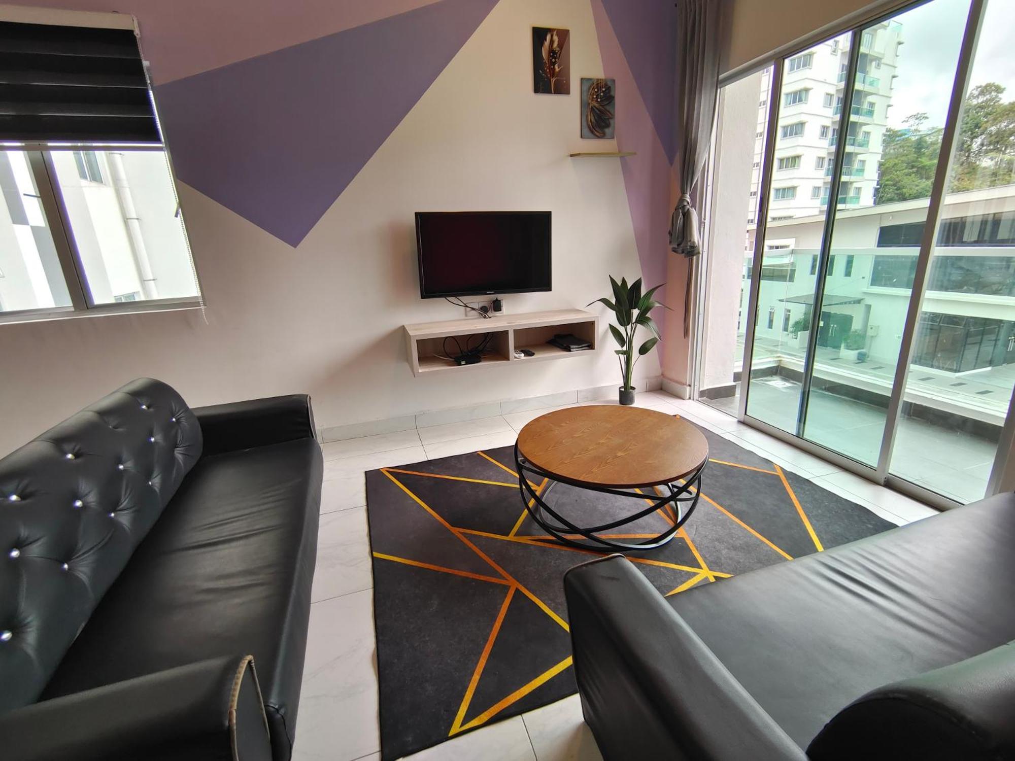 Apartment Icolor & Ch3 *