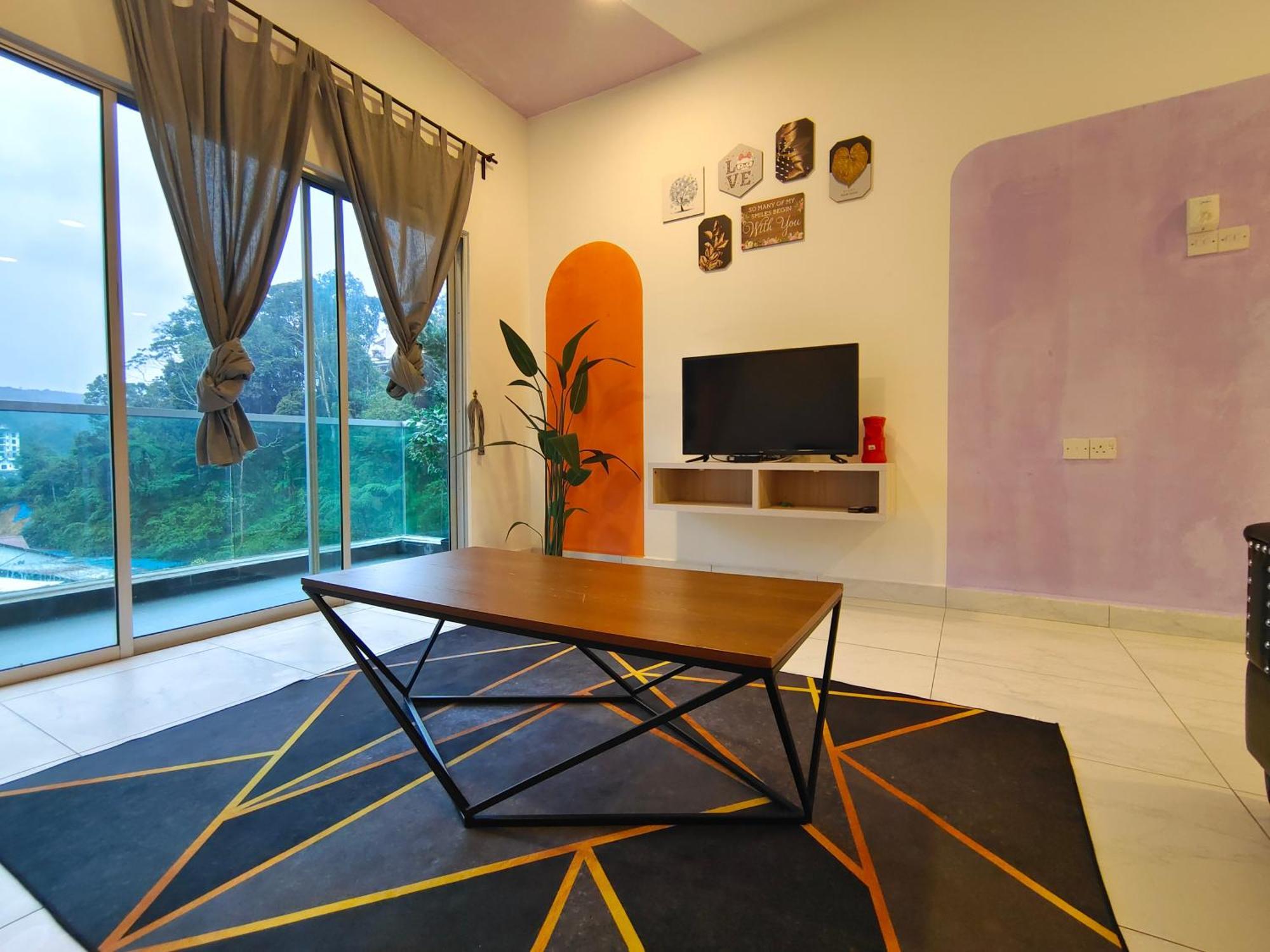Icolor & Ch3 Apartment Tanah Rata