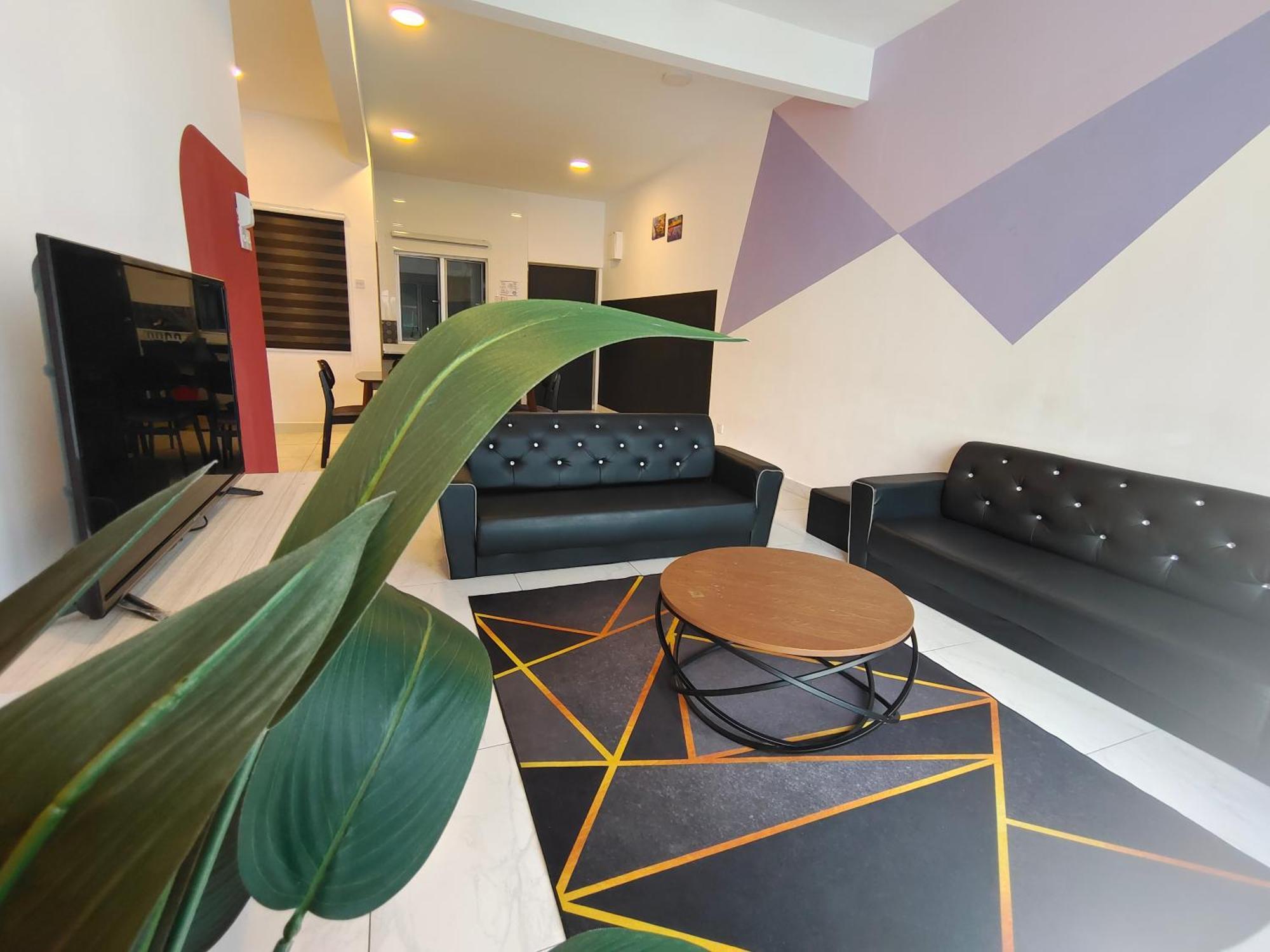 Apartment Icolor & Ch3 *